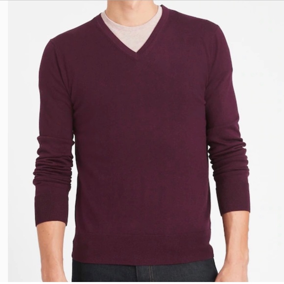 NWOT Men’s Burgundy Banana Republic Sweater - Picture 1 of 2